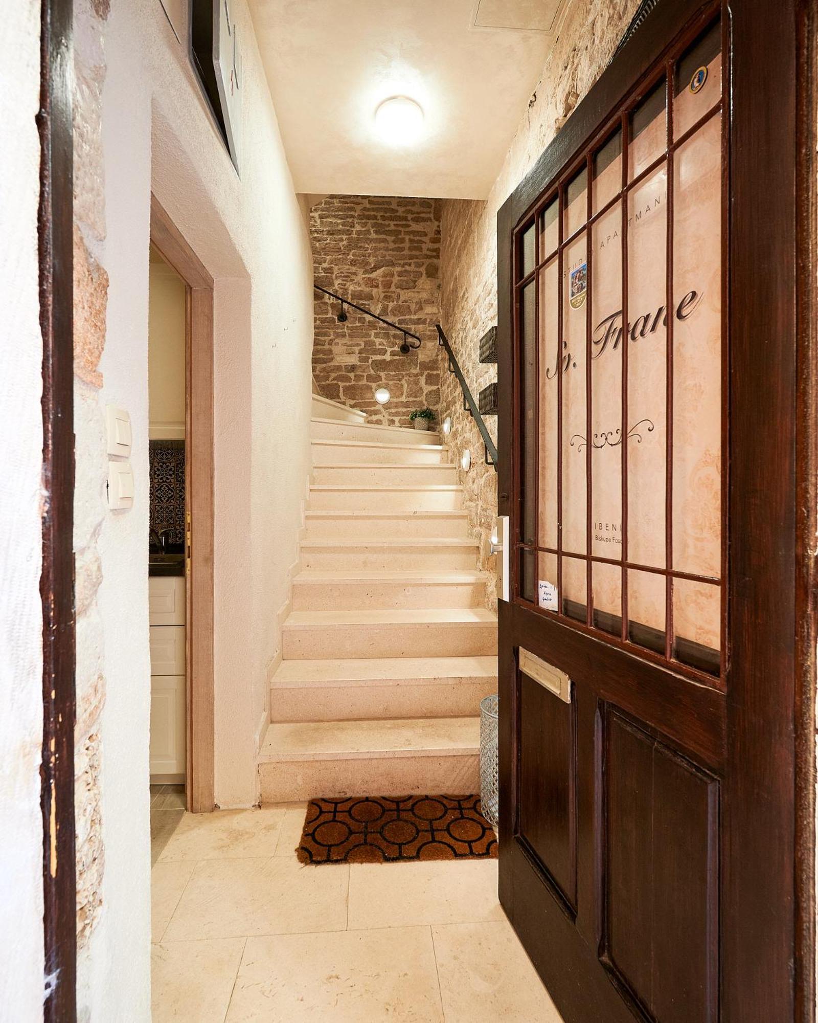 Rustic Apartments Sv Frane In The Old Town シベニク エクステリア 写真