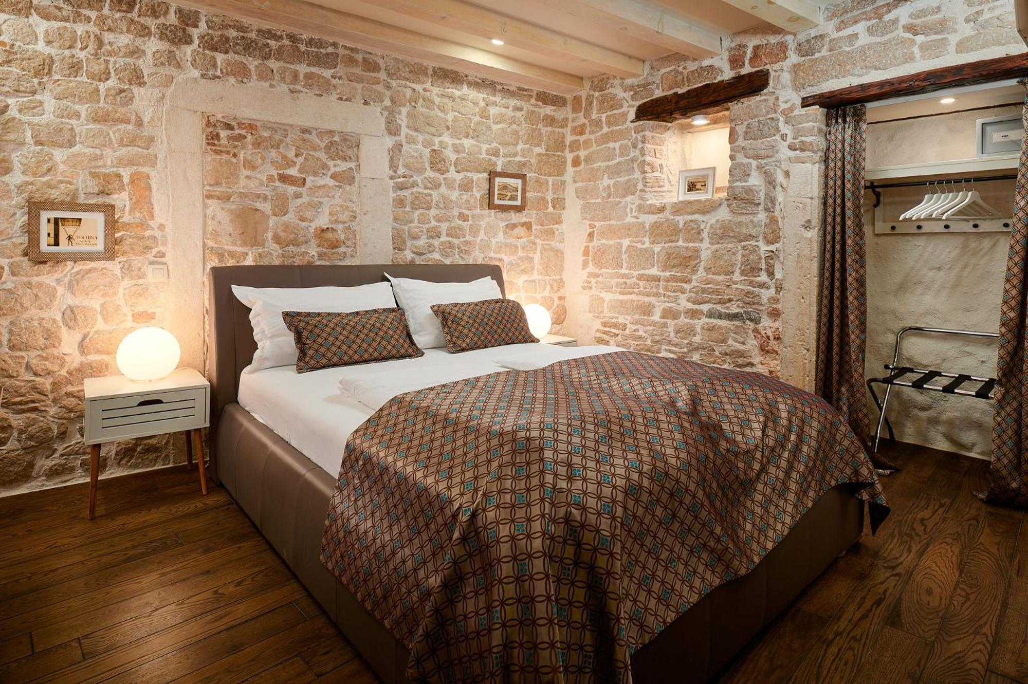 Rustic Apartments Sv Frane In The Old Town シベニク エクステリア 写真