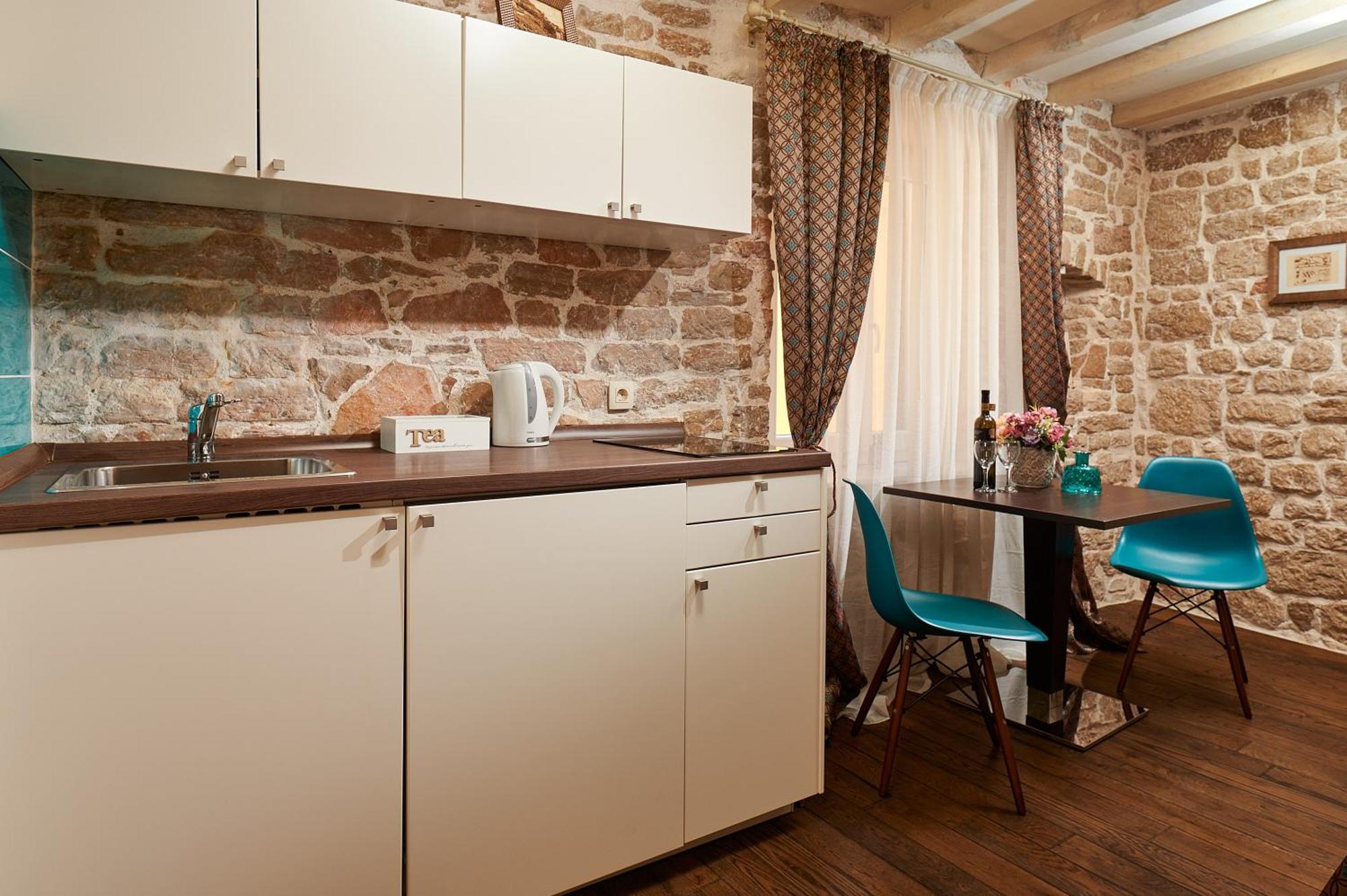 Rustic Apartments Sv Frane In The Old Town シベニク エクステリア 写真